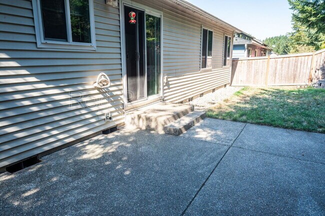 Building Photo - 18233 97th Ave Ct E