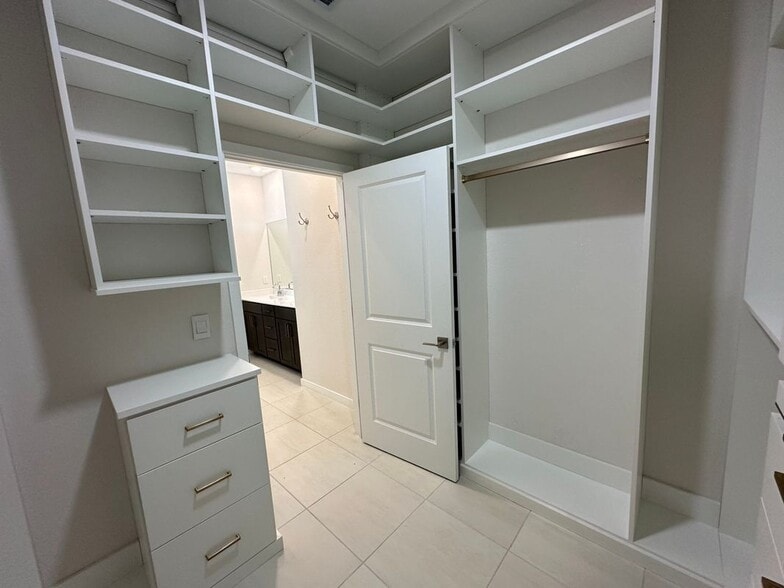 Building Photo - 7078 Rockwood Rd