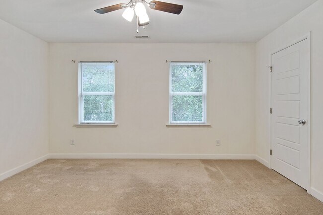 Building Photo - Brickyard Landing Townhomes