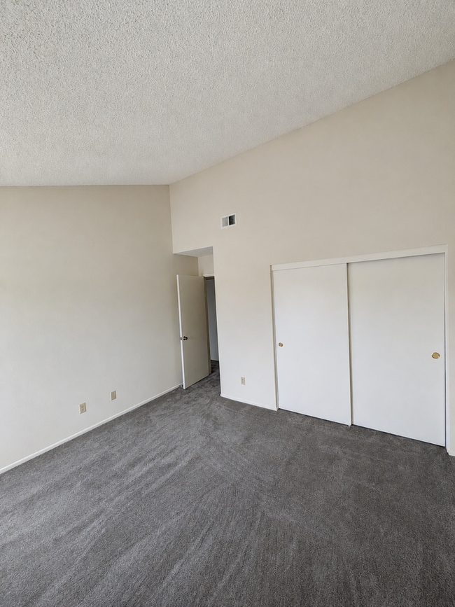 Building Photo - North Pomona Townhome with Private Patio and Community Pool!