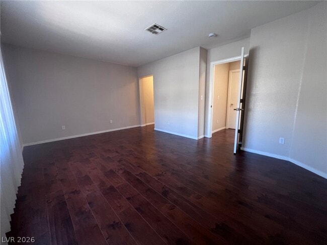 Building Photo - 3440 Middle View Dr