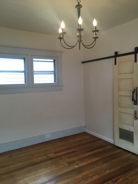 Building Photo - 127 N Charlton St