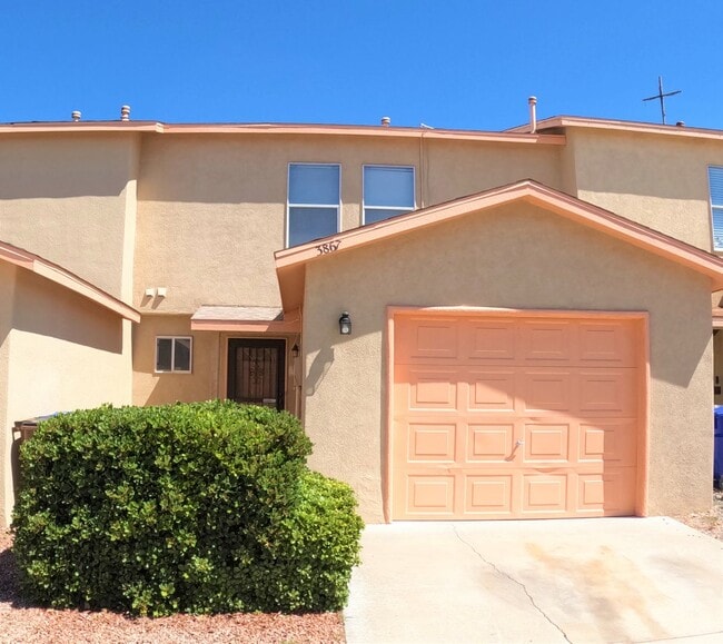 Building Photo - 3867 Thurston Ct
