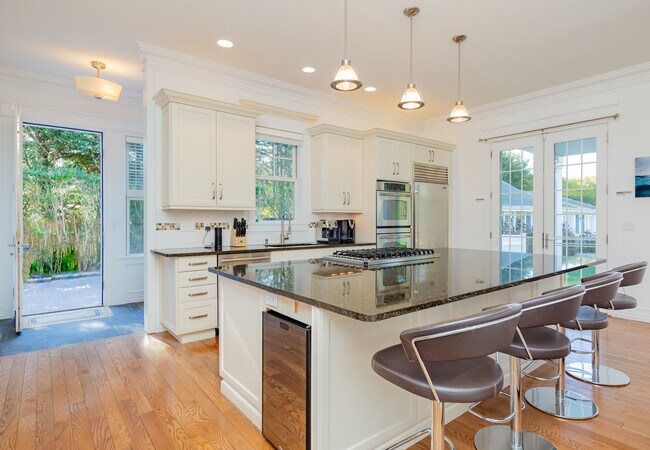 Building Photo - 29 South St