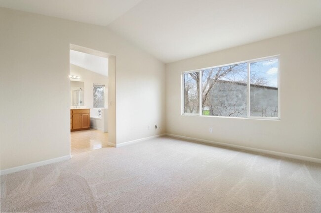 Building Photo - AVAILABLE NOW: HOME IN THE WESTERN EDGE OF...