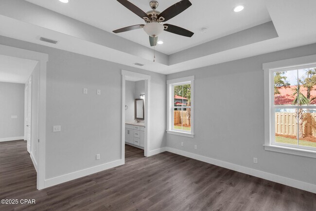 Building Photo - 8405 Warner Pl