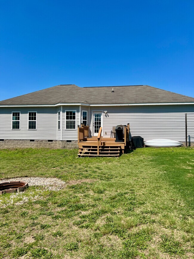 Building Photo - 36 Abram Ct