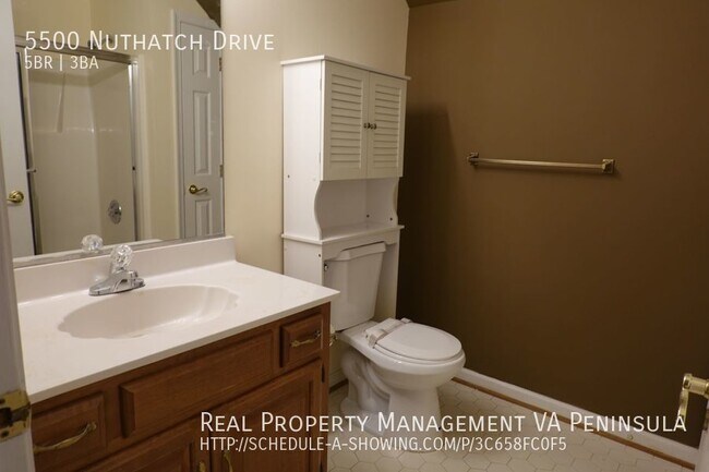 Building Photo - Spacious 5 bedrooms house in Rolling Woods...