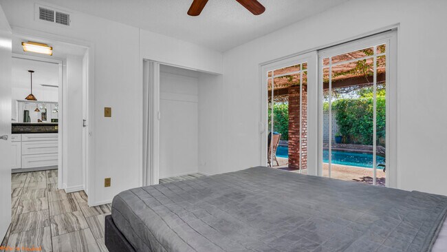 Building Photo - 14 Gary Cir