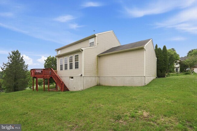 Building Photo - 1908 Orchard Hill Dr