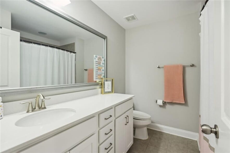 Building Photo - 1007 Edgemont Dr