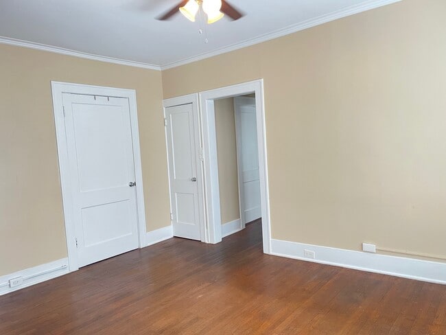 Building Photo - 510 Sul Ross St