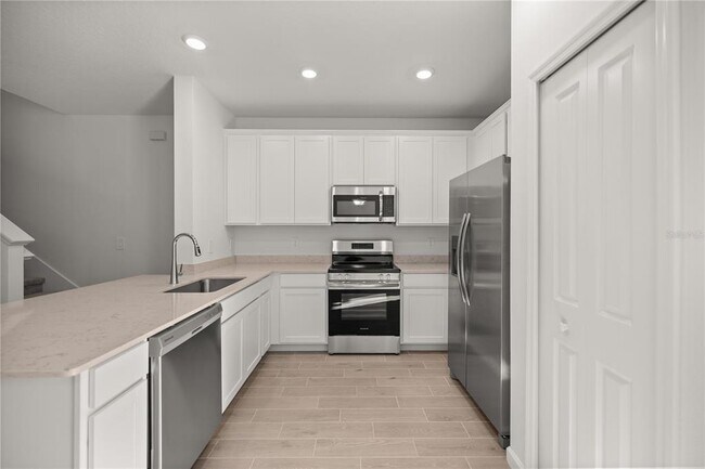 Building Photo - 3438 SE 37th Ct