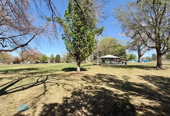 Building Photo - 3401 Fenton St