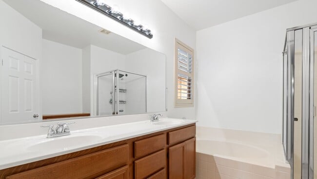 Building Photo - Spacious 4-Bedroom Home with Bonus Room – ...