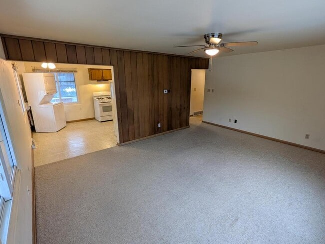 Building Photo - 1 James Pl