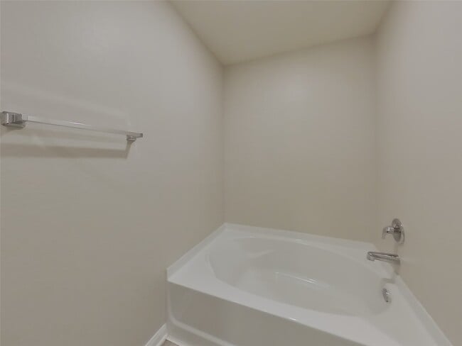 Building Photo - 23064 Shakespeare Dr
