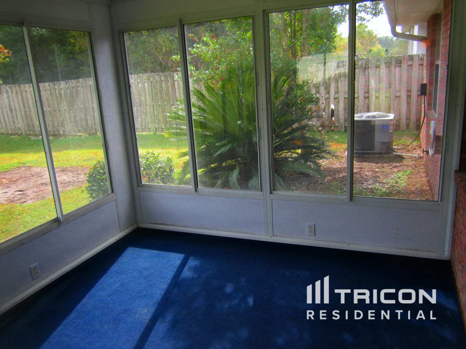 Building Photo - 1267 Summit Oaks Dr E