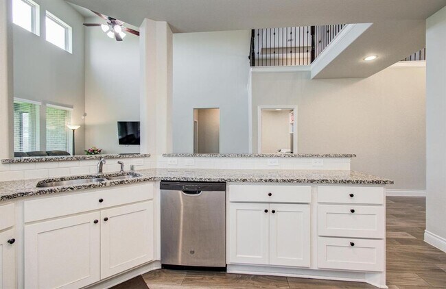 Building Photo - 10838 Bouldin Creek