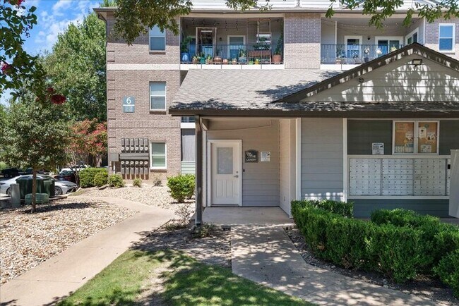 Building Photo - 12166 Metric Blvd