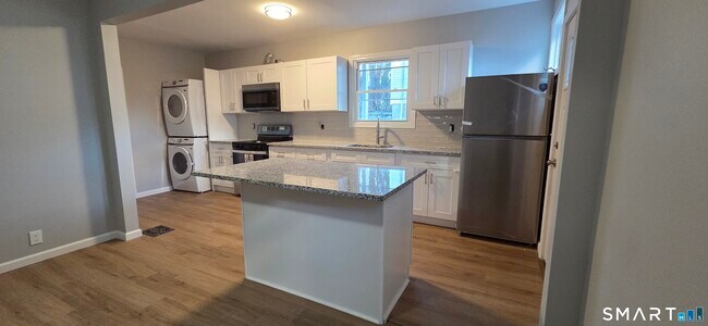 Building Photo - 126 Tremont St