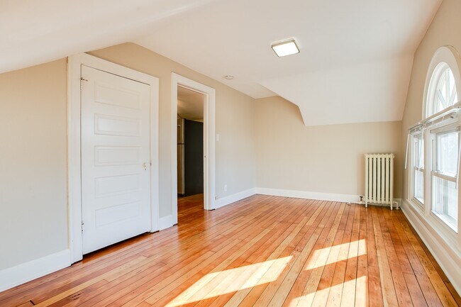 Building Photo - 2450 Blaisdell Ave