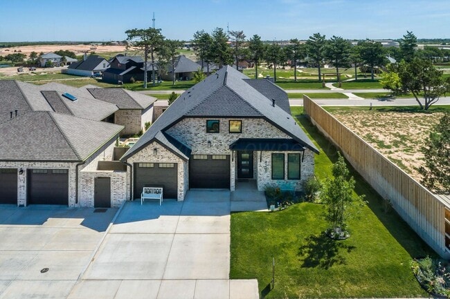 Building Photo - 4506 S Rocking Chair Ln