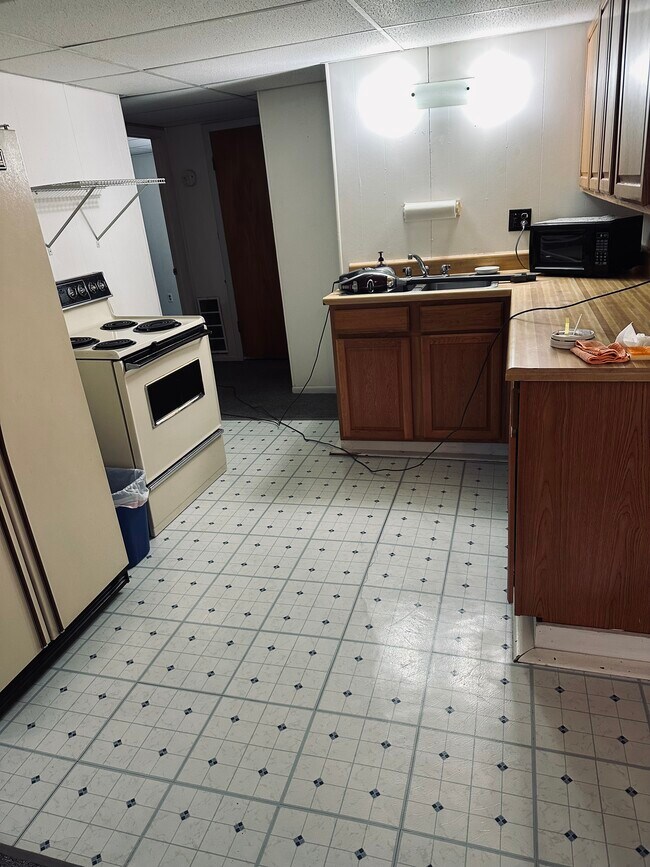 Building Photo - 108 E Woodbury St