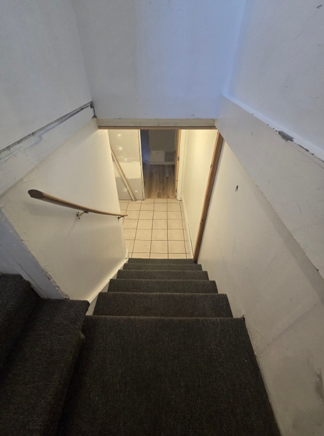 Building Photo - 135 Custer Ave