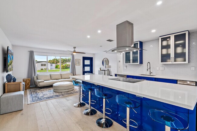 Building Photo - 428 Ebbtide Dr