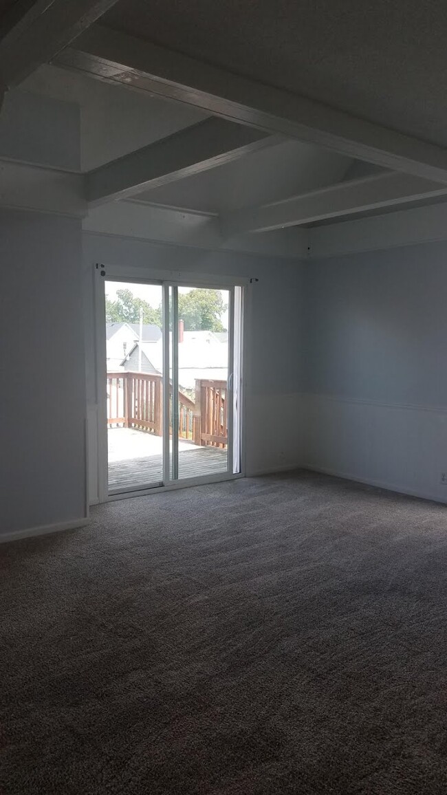 Living Room with view of the Deck - 118 Center St