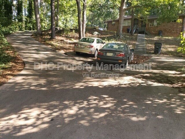 Building Photo - 6505 Raymond Dr