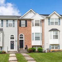 Building Photo - 1784 UPPER Ln