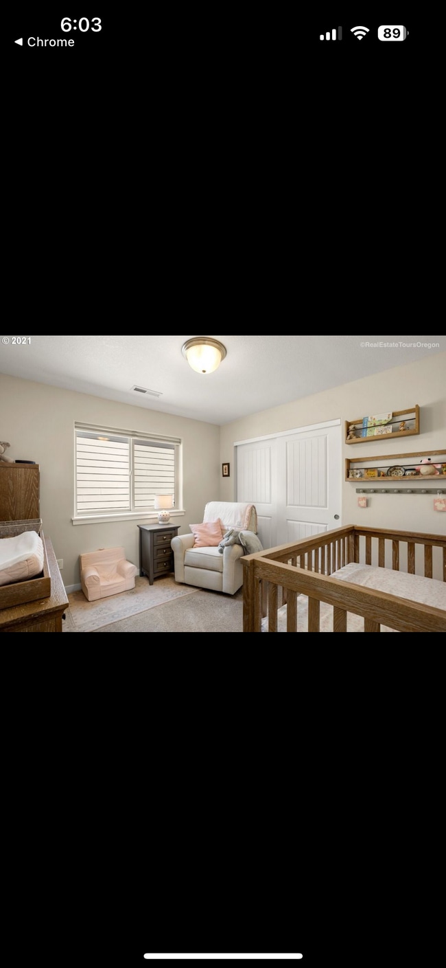 Building Photo - 5909 NE 38th Ct