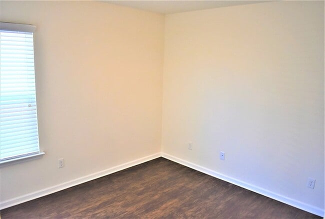 Building Photo - 13 Miriam Jordan Rd