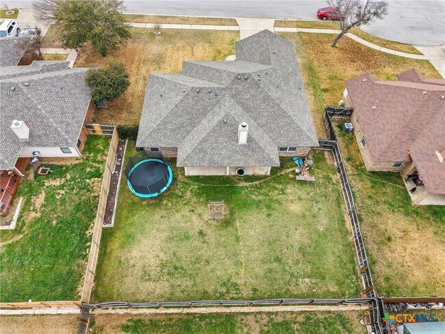 Building Photo - 4704 Bear River Trl