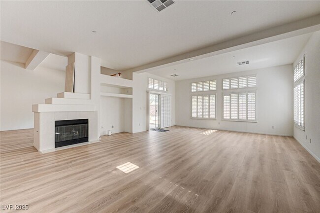 Building Photo - 8031 Pavarotti Ave