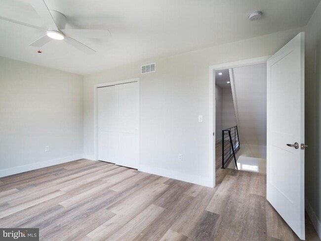 Building Photo - 303 Fountain St