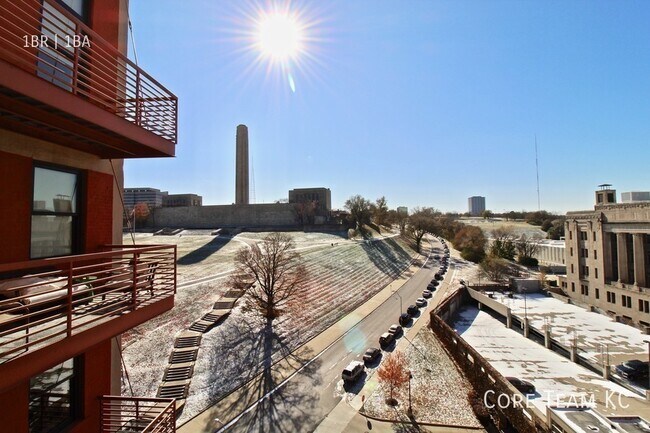 Building Photo - 217 W Pershing Rd