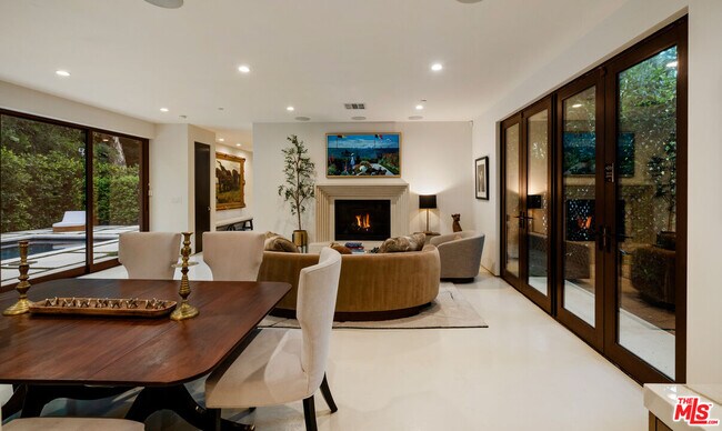 Building Photo - 1884 Laurel Canyon Rd
