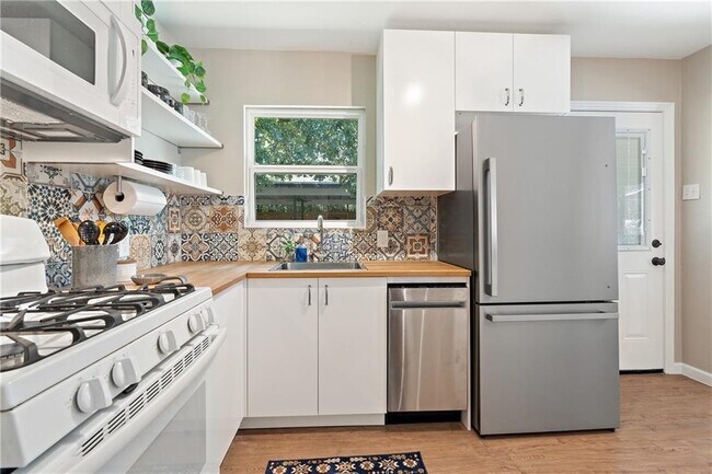 Building Photo - 4602 Chiappero Trail