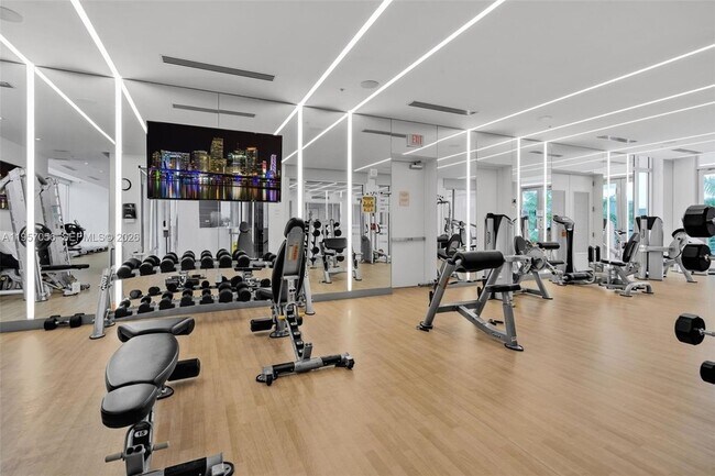 Building Photo - 10420 NW 67th St