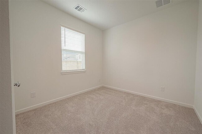 Building Photo - 21834 Sunshine Cove Ln