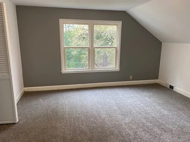 Building Photo - Click the “Apply Now” button or email wapmrentals@gmail.com for a prompt response.