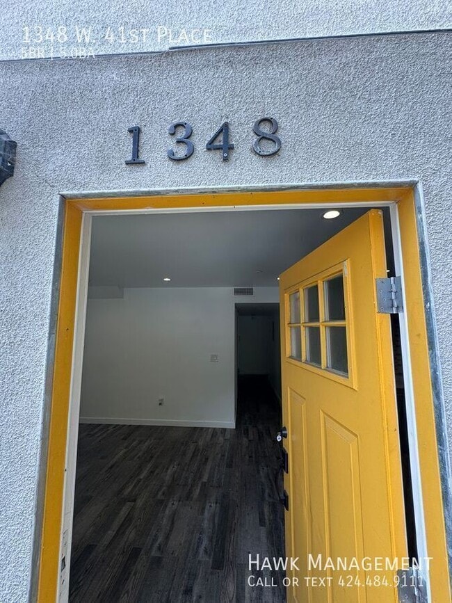 Building Photo - 1348 W 41st Pl