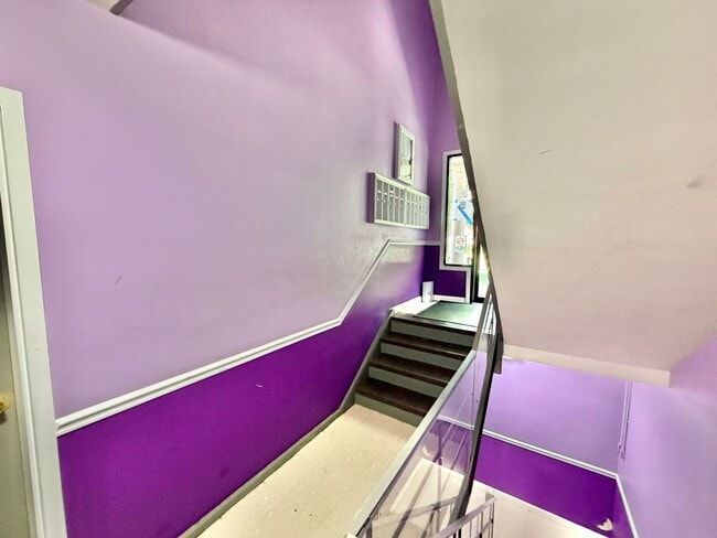 Building Photo - NEW LOWER PRICE! Arlington Gazebo Love, One Bedroom Close to Everything near Ballston