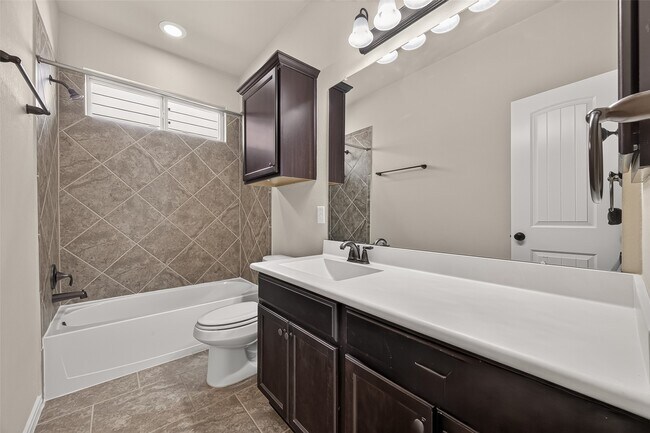 Building Photo - 24311 Piazza Dr