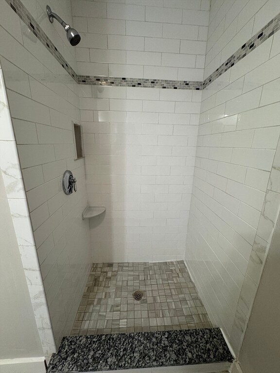 Building Photo - 178 Bowen St