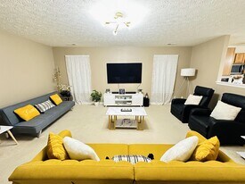 Building Photo - 3003 Remington Dr