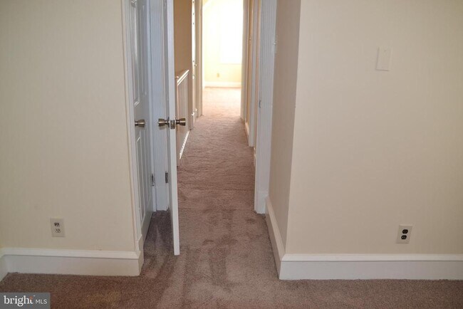 Building Photo - 243 Coverly Rd